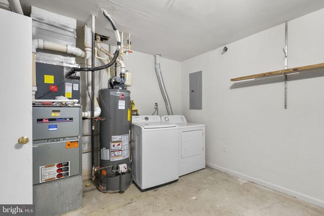 842 HR DR SE, Washington, DC 20032