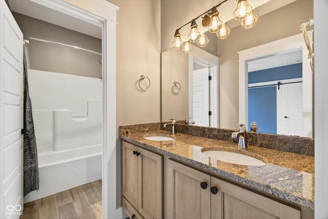 943 E Nicholas Lane, Ellettsville, IN 47429