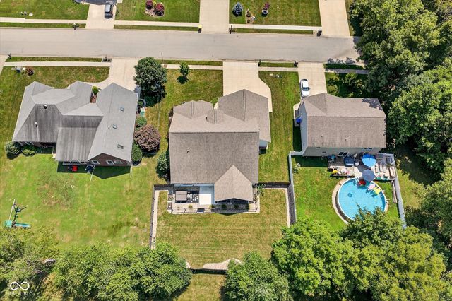 943 E Nicholas Lane, Ellettsville, IN 47429