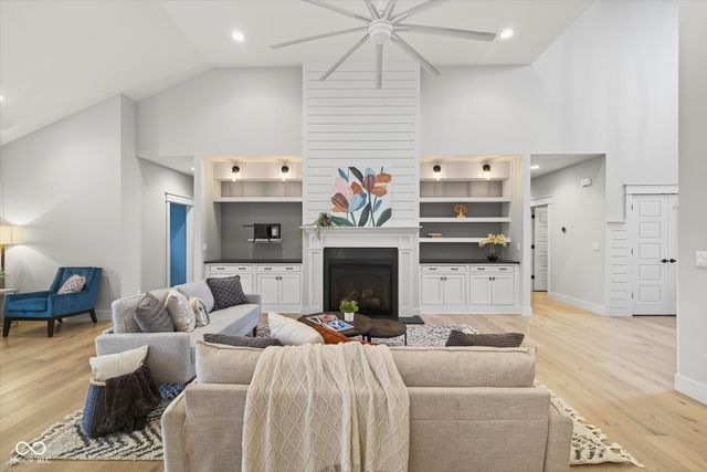 943 E Nicholas Lane, Ellettsville, IN 47429