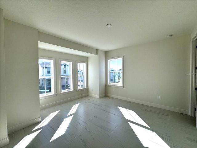 9819 GOBAT ALLEY, Orlando, FL 32827