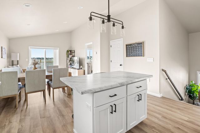 7791 Cub Creek Way, Horace, ND 58047