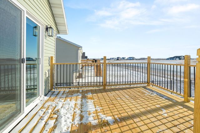 7791 Cub Creek Way, Horace, ND 58047