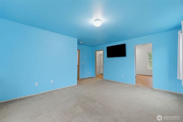 21284 Brevik Place NW, Poulsbo, WA 98370