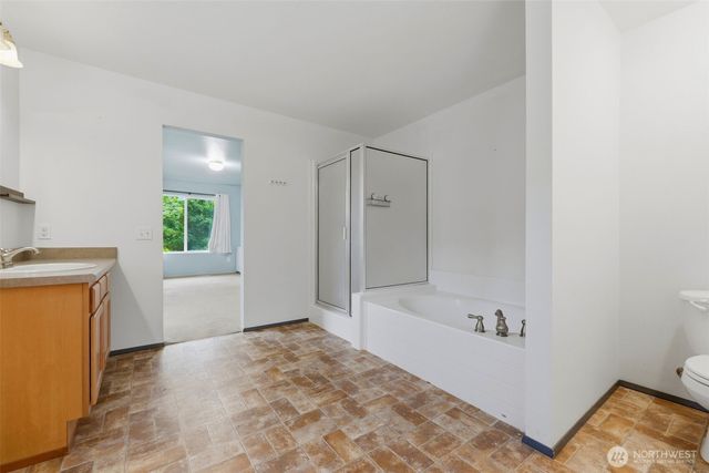 21284 Brevik Place NW, Poulsbo, WA 98370