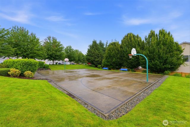 21284 Brevik Place NW, Poulsbo, WA 98370