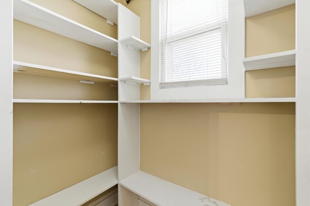 210 E Blake Avenue, Columbus, OH 43202