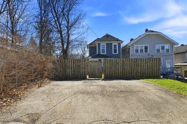 210 E Blake Avenue, Columbus, OH 43202