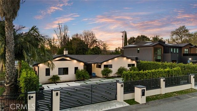 23103 Leonora, Woodland Hills (los Angeles), CA 91367