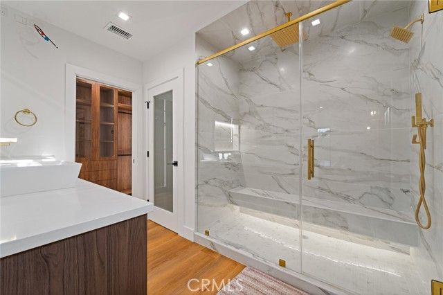 23103 Leonora, Woodland Hills (los Angeles), CA 91367