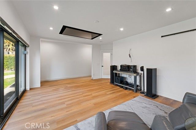 23103 Leonora, Woodland Hills (los Angeles), CA 91367