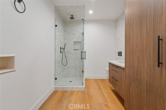 23103 Leonora, Woodland Hills (los Angeles), CA 91367