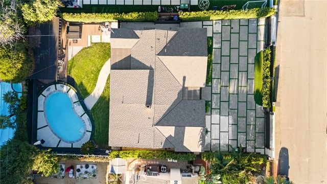 23103 Leonora, Woodland Hills (los Angeles), CA 91367