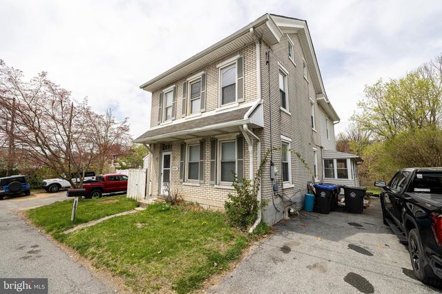 1533 E EMMAUS AVE, Allentown, PA 18103