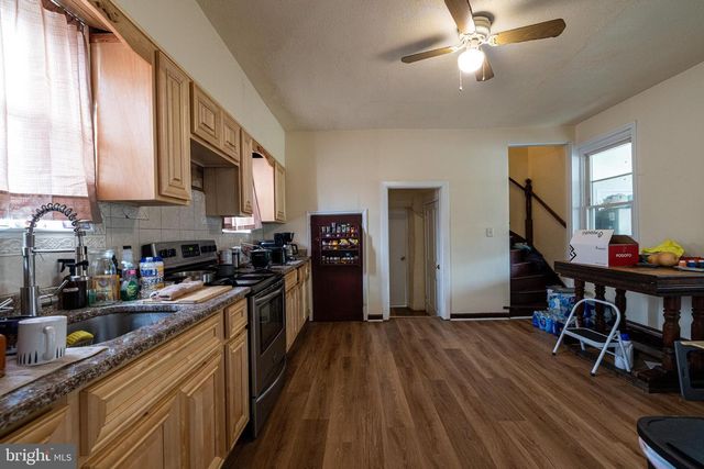 1533 E EMMAUS AVE, Allentown, PA 18103