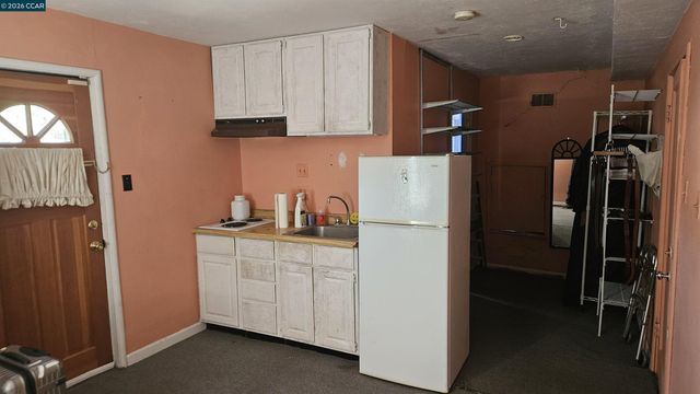 7839 Eureka Ave, El Cerrito, CA 94530