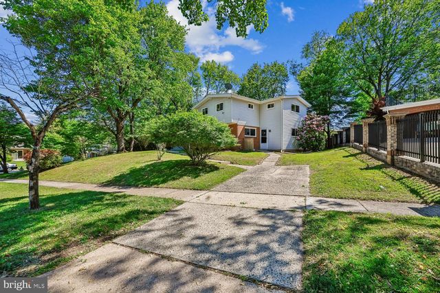 300 GILSAN CT, Silver Spring, MD 20902