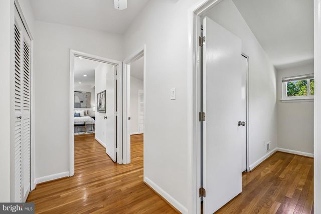 300 GILSAN CT, Silver Spring, MD 20902
