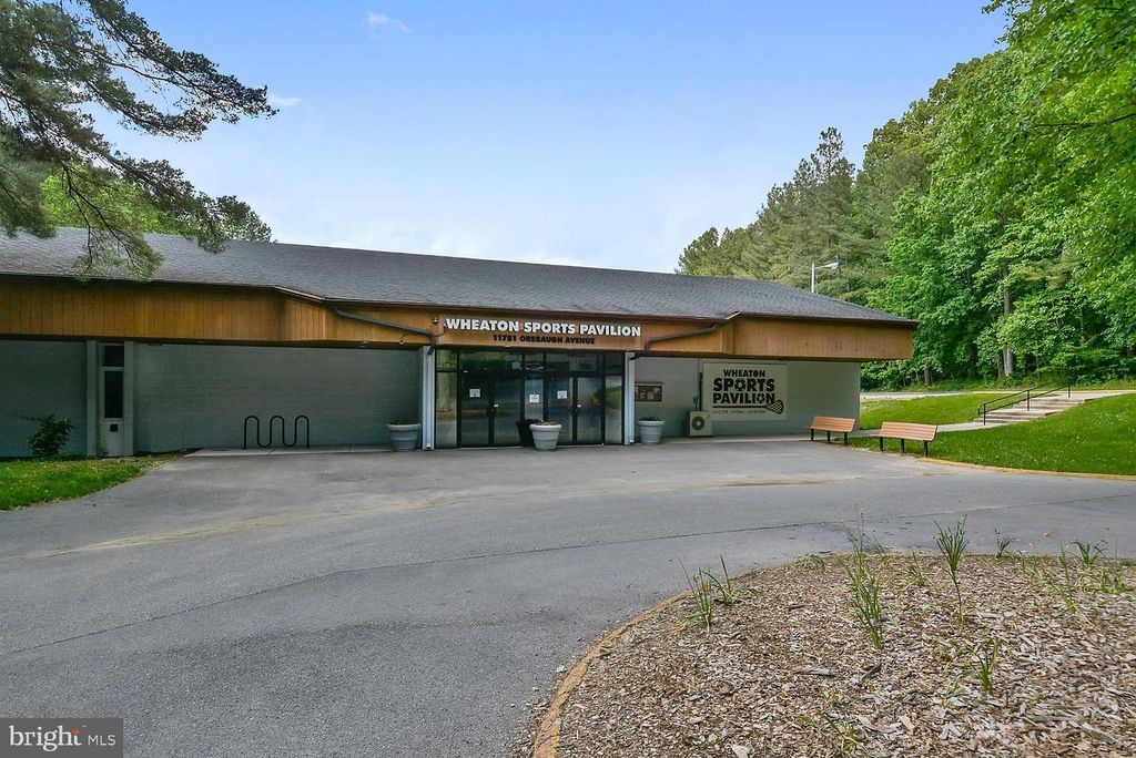 Image 106 of property listing at 300 GILSAN CT, Silver Spring, MD 20902