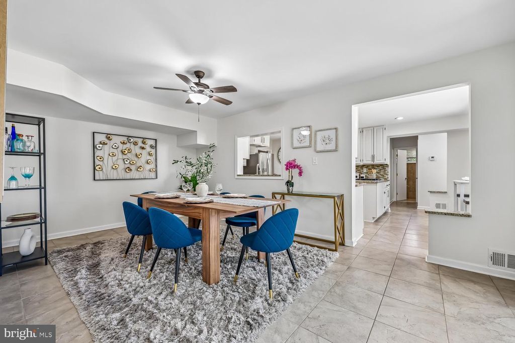 Image 52 of property listing at 300 GILSAN CT, Silver Spring, MD 20902
