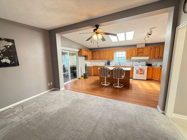 5127 Lucille Drive, Monee, IL 60449