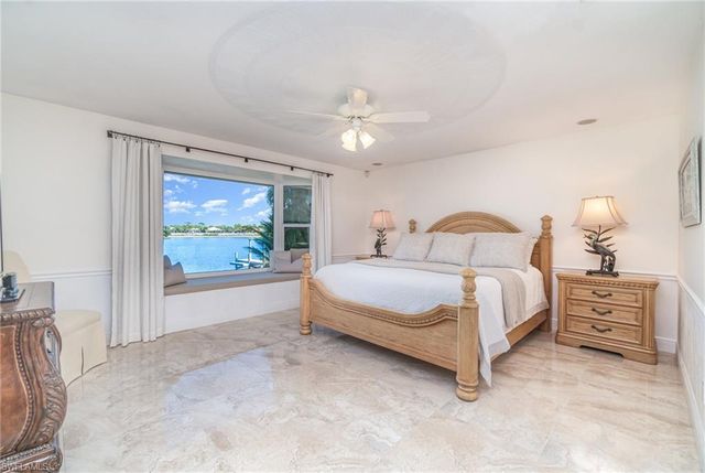 5450 Harborage DR, Fort Myers, FL 33908