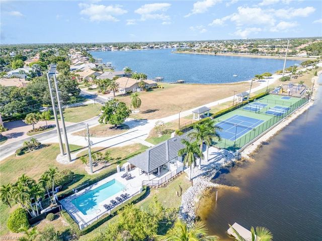 5450 Harborage DR, Fort Myers, FL 33908