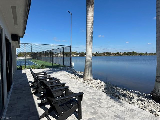 5450 Harborage DR, Fort Myers, FL 33908