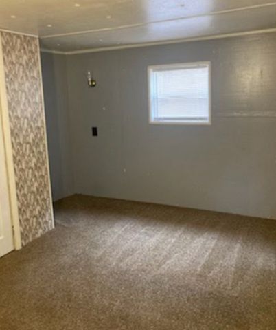 860 Lou Ann Ln, Clarksville, TN 37042