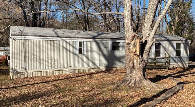 860 Lou Ann Ln, Clarksville, TN 37042
