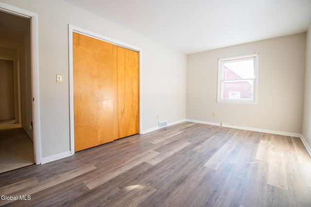 27 Bonner Drive, Queensbury, NY 12804