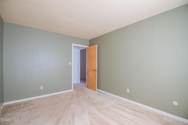 27 Bonner Drive, Queensbury, NY 12804