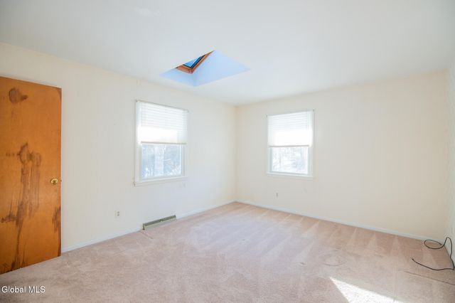 27 Bonner Drive, Queensbury, NY 12804