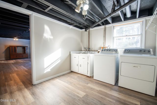 27 Bonner Drive, Queensbury, NY 12804