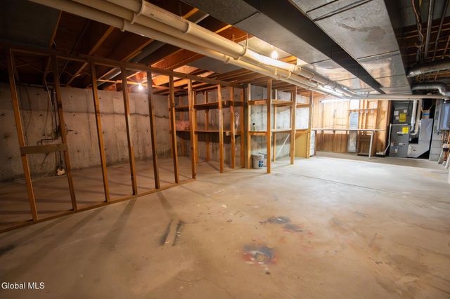 27 Bonner Drive, Queensbury, NY 12804