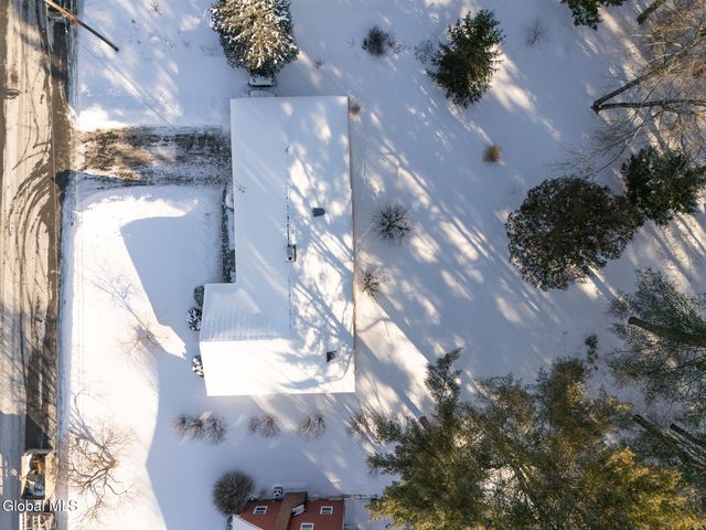 27 Bonner Drive, Queensbury, NY 12804