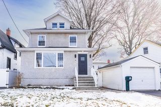 34 Kearney St, Lyndhurst Twp., NJ 07071