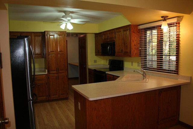 3427 E Elmwood DRIVE, Elmwood Park, WI 53405