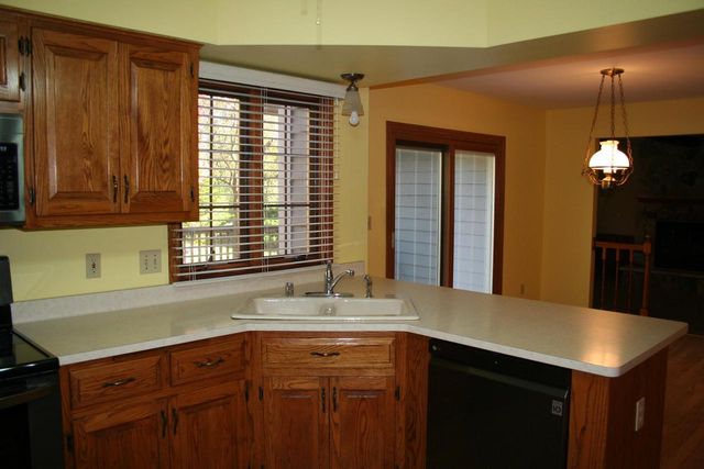 3427 E Elmwood DRIVE, Elmwood Park, WI 53405