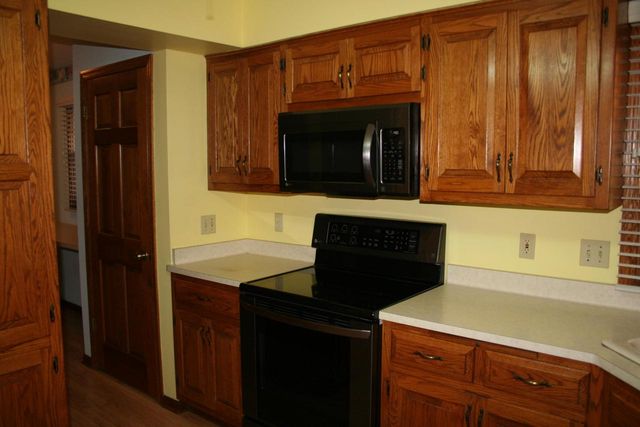 3427 E Elmwood DRIVE, Elmwood Park, WI 53405