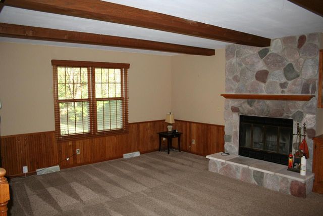 3427 E Elmwood DRIVE, Elmwood Park, WI 53405