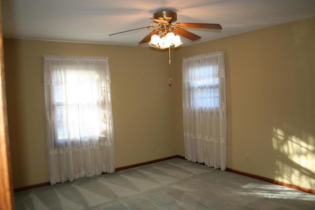 3427 E Elmwood DRIVE, Elmwood Park, WI 53405