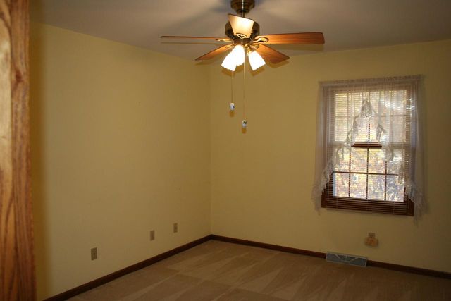 3427 E Elmwood DRIVE, Elmwood Park, WI 53405