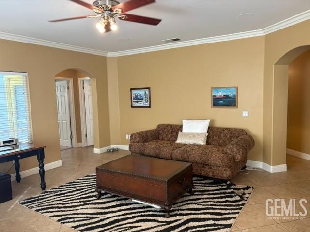 10200 Mersham Hill Drive, Bakersfield, CA 93311