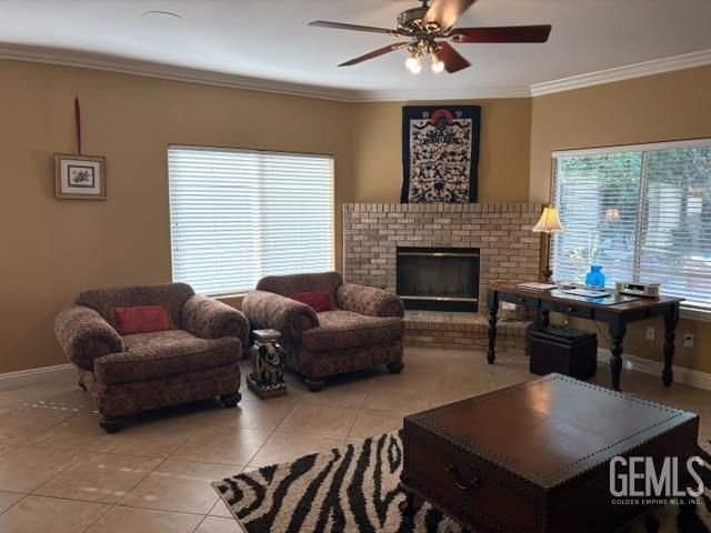 10200 Mersham Hill Drive, Bakersfield, CA 93311