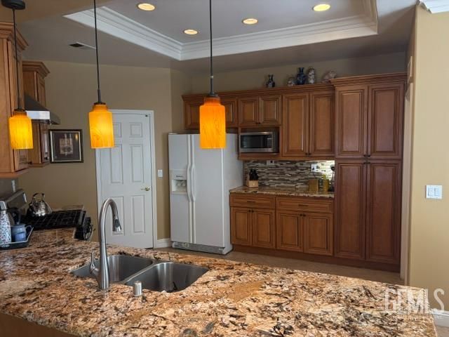 10200 Mersham Hill Drive, Bakersfield, CA 93311