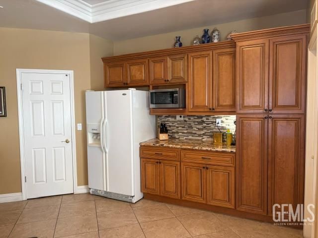 10200 Mersham Hill Drive, Bakersfield, CA 93311