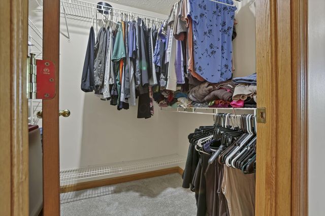 3073 Meadowbrook Drive NE, Lancaster, OH 43130