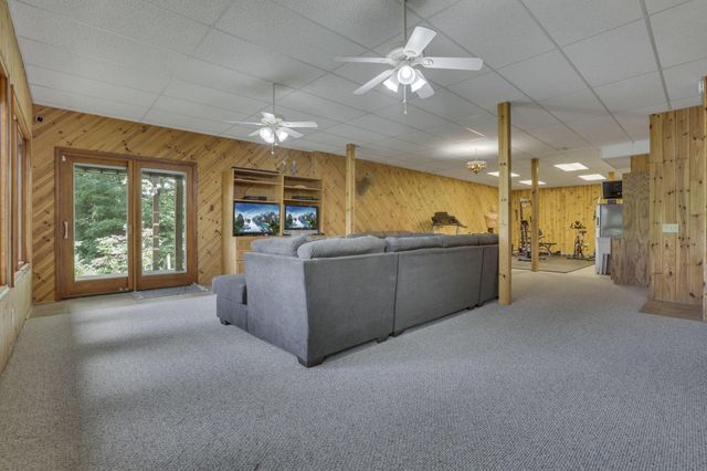 3073 Meadowbrook Drive NE, Lancaster, OH 43130