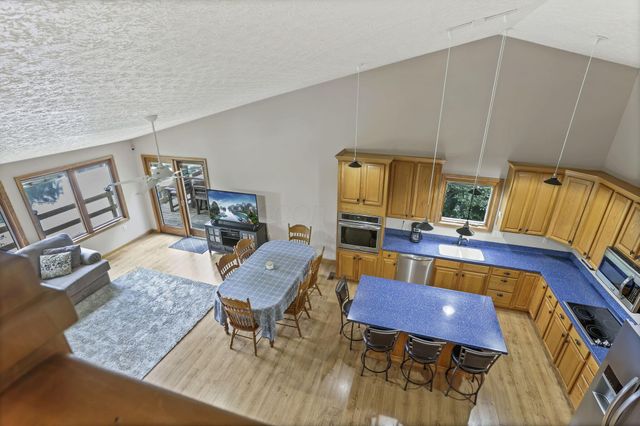 3073 Meadowbrook Drive NE, Lancaster, OH 43130